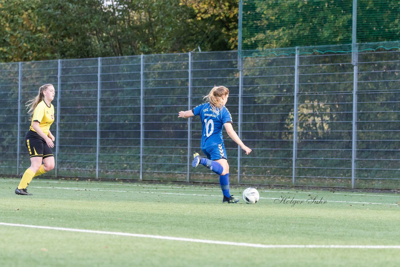 Bild 120 - F SSC Hagen Ahrensburg - SV Frisia 03 Risum-Lindholm : Ergebnis: 2:0